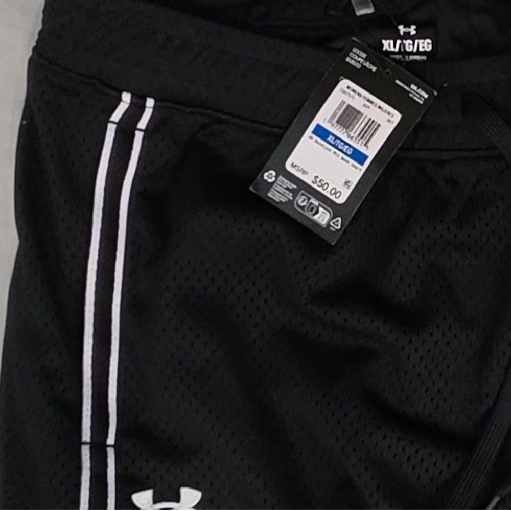 NWT Under Armour Women XL Zone Pro Baseline Mesh Basketball Shorts Black 1387575